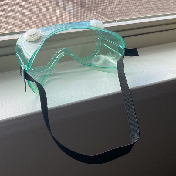 Lab goggles - Picture 2 of 3